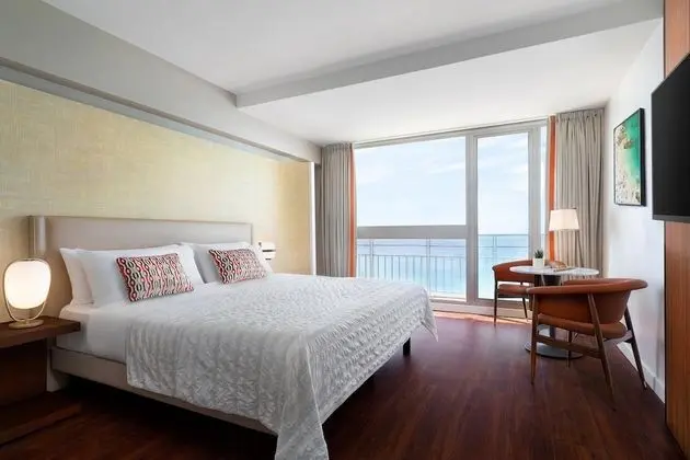 Deluxe Oda, 1 En Büyük (King) Boy Yatak, Deniz Manzaralı (Balcony)