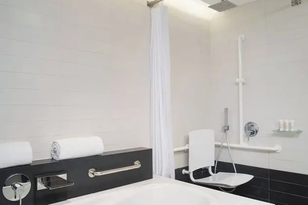 Oda, 2 Tek Kişilik Yatak, Balkon, Bahçe Manzaralı