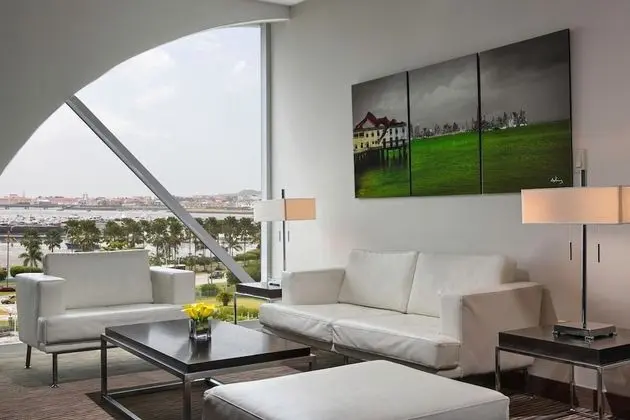 Club Süit, 1 En Büyük (King) Boy Yatak