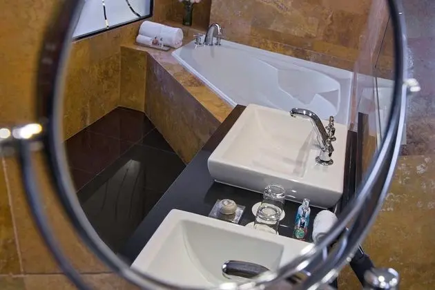 Club Süit, 1 En Büyük (King) Boy Yatak