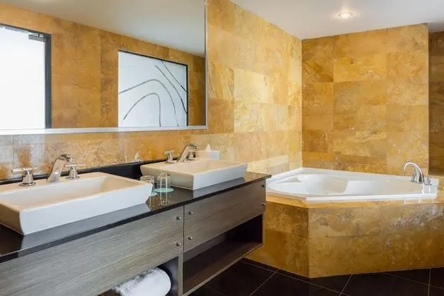 Club Süit, 1 En Büyük (King) Boy Yatak