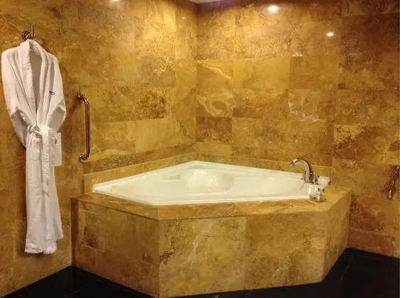 Club Süit, 1 En Büyük (King) Boy Yatak