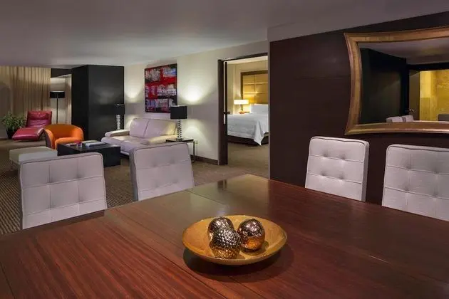 Club Süit, 1 En Büyük (King) Boy Yatak, Okyanus Manzaralı