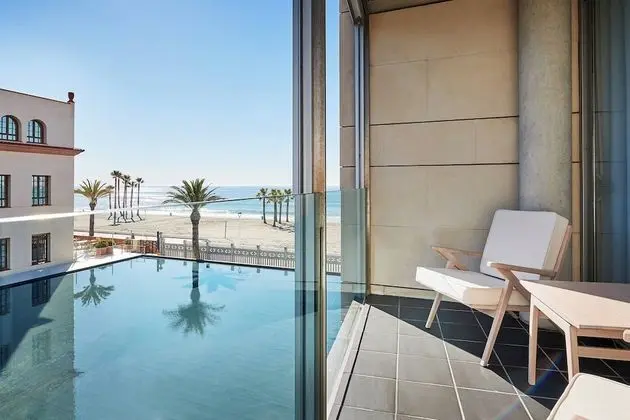 Superior Oda, 2 Tek Kişilik Yatak, Balkon, Kısmi Deniz Manzaralı