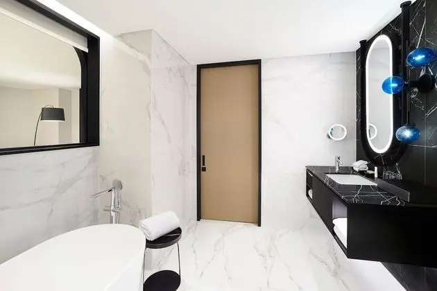 Club Oda, 2 Çift Kişilik Yatak, Sigara İçilmez, Şehir Manzaralı