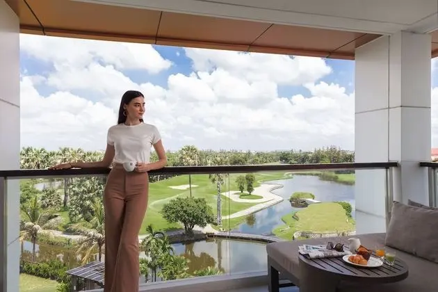 Grand Oda, 1 En Büyük (King) Boy Yatak, Balkon, Golf Manzaralı (Club Lounge Access)