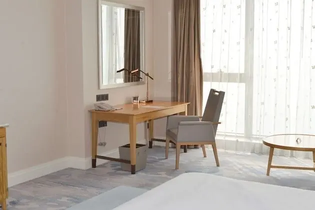 Oda, 1 En Büyük (King) Boy Yatak, Şehir Manzaralı