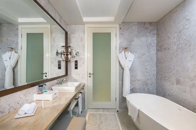 Oda, 1 En Büyük (King) Boy Yatak, Şehir Manzaralı