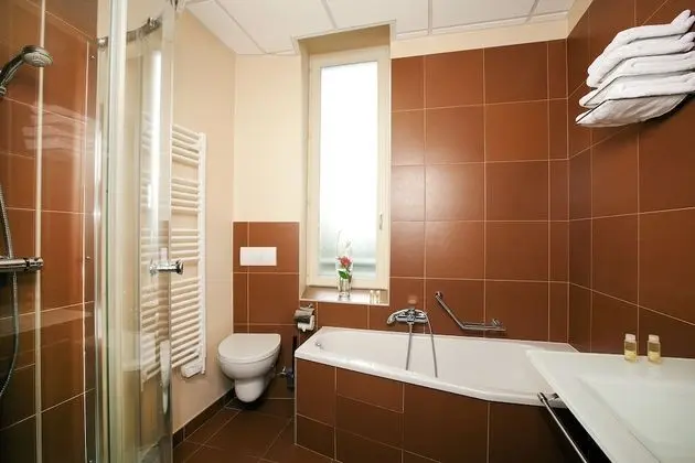 Apart Daire, 2 Tek Kişilik Yatak, Küvet