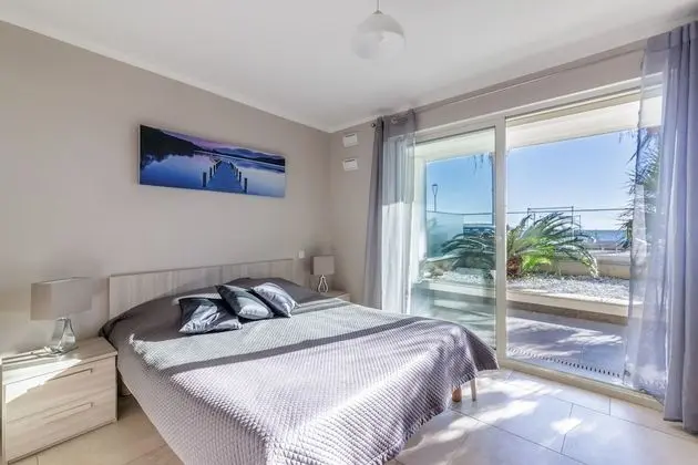 Classic Apart Daire, 1 Büyük (Queen) Boy Yatak ve Çekyat, Engellilere Uygun, Deniz Manzaralı