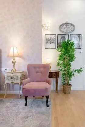 Royal Stüdyo, Bahçe Manzaralı