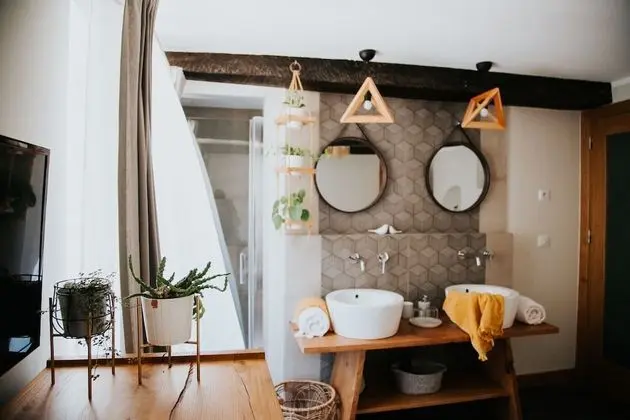 Comfort Tek Büyük veya İki Ayrı Yataklı Oda, Banyolu/Duşlu, Bahçe Manzaralı