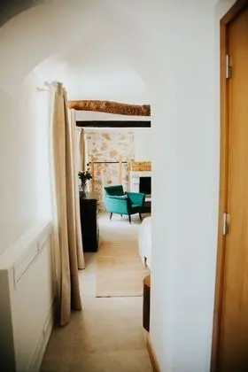 Superior Tek Büyük veya İki Ayrı Yataklı Oda, Banyolu/Duşlu, Bahçe Manzaralı