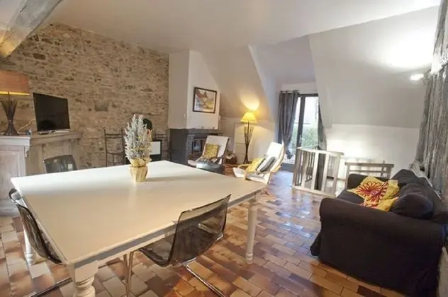 Kır Evi (Jaune)
