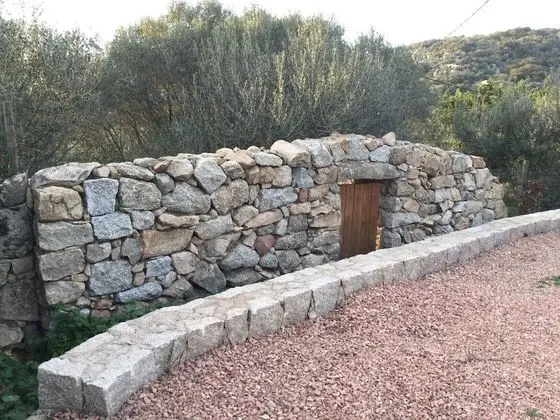 Family Kır Evi, Banyolu/Duşlu, Havuz Manzaralı (Le Moulin de Figari)