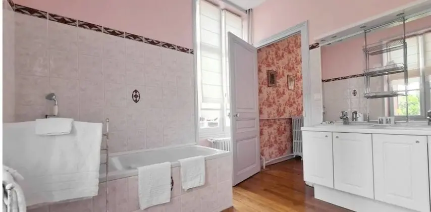 Tek Büyük Yataklı Oda (La Vailliere)