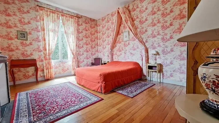 Tek Büyük Yataklı Oda (La Vailliere)