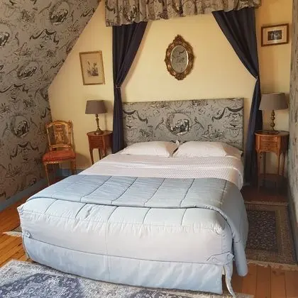 Tek Büyük Yataklı Oda (Marie Antoinette)