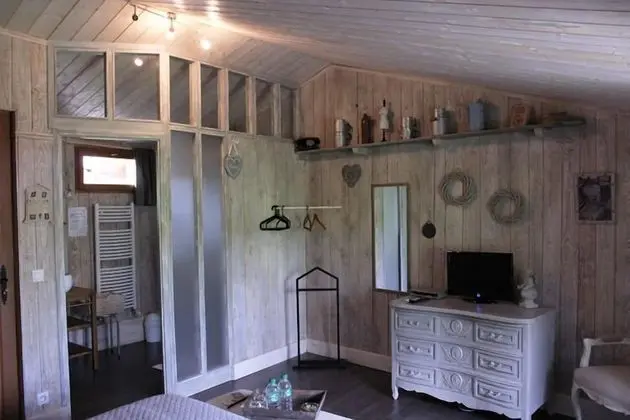 Tek Büyük Yataklı Oda, Nehir Manzaralı (Hévéa)