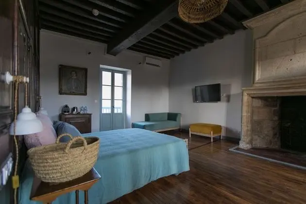 Junior Süit (Maison de l'Abbé)