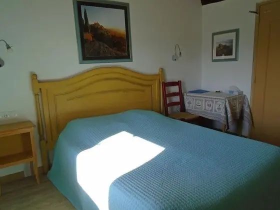 Economy Tek Büyük veya İki Ayrı Yataklı Oda (Les Pitchounettes)