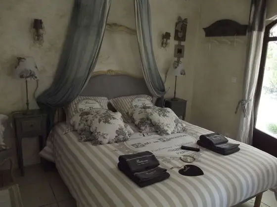 Comfort Tek Büyük Yataklı Oda, Banyolu/Duşlu, Bahçe Manzaralı
