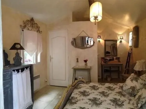 Comfort Tek Büyük Yataklı Oda, Banyolu/Duşlu, Bahçe Manzaralı