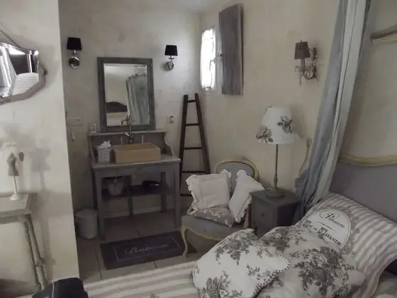 Comfort Tek Büyük Yataklı Oda, Banyolu/Duşlu, Bahçe Manzaralı