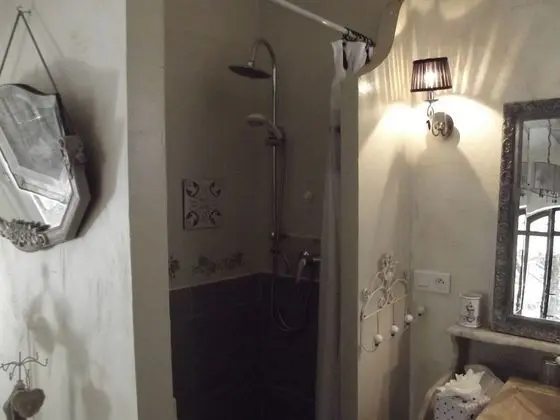 Comfort Tek Büyük Yataklı Oda, Banyolu/Duşlu, Bahçe Manzaralı