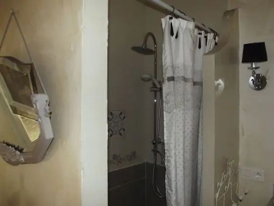 Comfort Tek Büyük Yataklı Oda, Banyolu/Duşlu, Bahçe Manzaralı