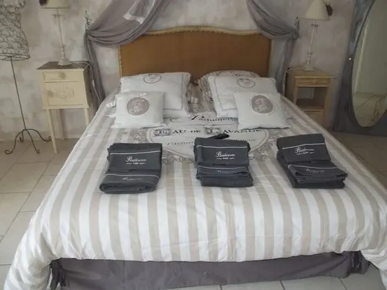 Comfort Üç Kişilik Oda, Banyolu/Duşlu, Bahçe Manzaralı
