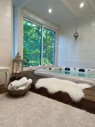 Luxury Dağ Evi, 1 Büyük (Queen) Boy Yatak, Sigara İçilmez, Nehir Manzaralı