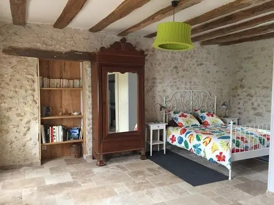 Tek Büyük Yataklı Oda (L'Anille)