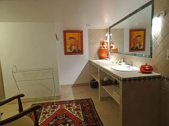 Tek Büyük Yataklı Oda, Avlu Manzaralı (Tilleul)