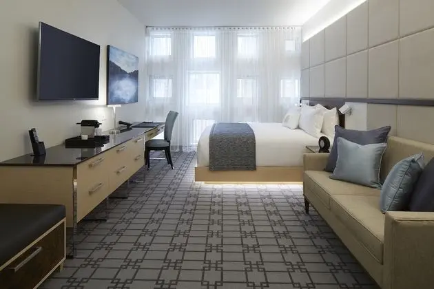 Luxury Oda, 1 En Büyük (King) Boy Yatak (540 SQFT  50 SQM)