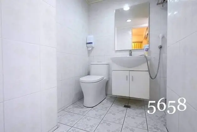 Economy Tek Büyük Yataklı Oda