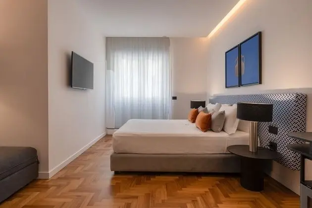 Deluxe Üç Kişilik Oda, 1 Yatak Odası, Banyolu/Duşlu, Şehir Manzaralı