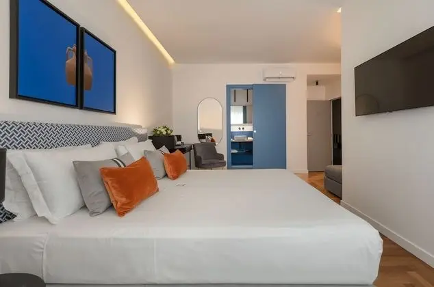 Deluxe Üç Kişilik Oda, 1 Yatak Odası, Banyolu/Duşlu, Şehir Manzaralı