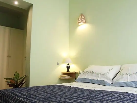 Classic Tek Büyük Yataklı Oda