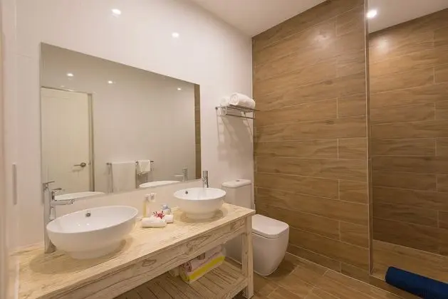 Apart Daire, 2 Yatak Odası, Deniz Manzaralı, Okyanusa Sıfır