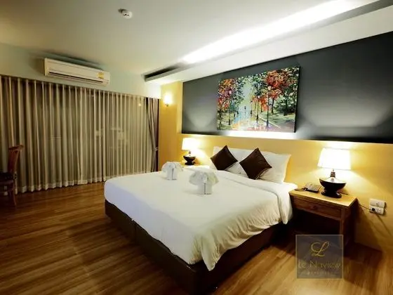 Deluxe King Bed