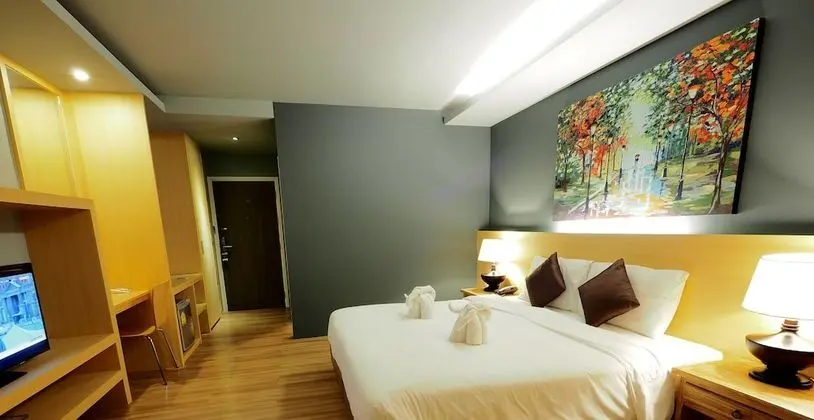 Deluxe King Bed