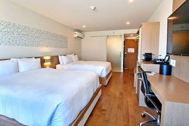 Comfort Oda, 2 Büyük (Queen) Boy Yatak