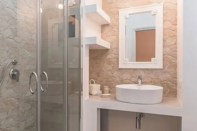 Comfort Tek Büyük Yataklı Oda, Banyolu/Duşlu (Cicerenella)