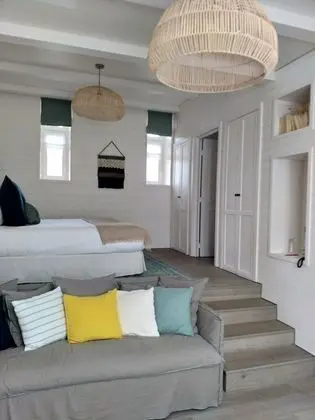 Superior Tek Büyük veya İki Ayrı Yataklı Oda, Kısmi Deniz Manzaralı (Poternes)