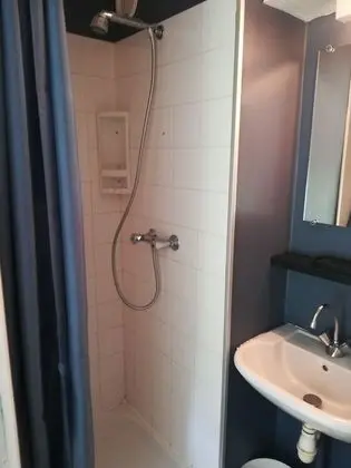 Basic Tek Büyük Yataklı Oda
