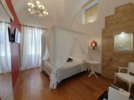 Deluxe Tek Büyük Yataklı Oda, Balkon