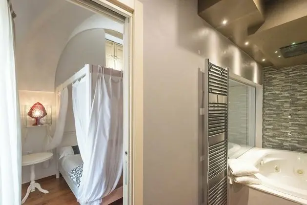 Deluxe Tek Büyük Yataklı Oda, Balkon