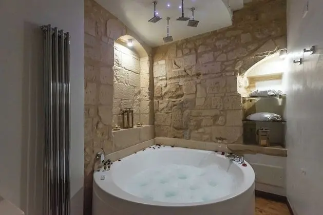 Junior Stüdyo Süit