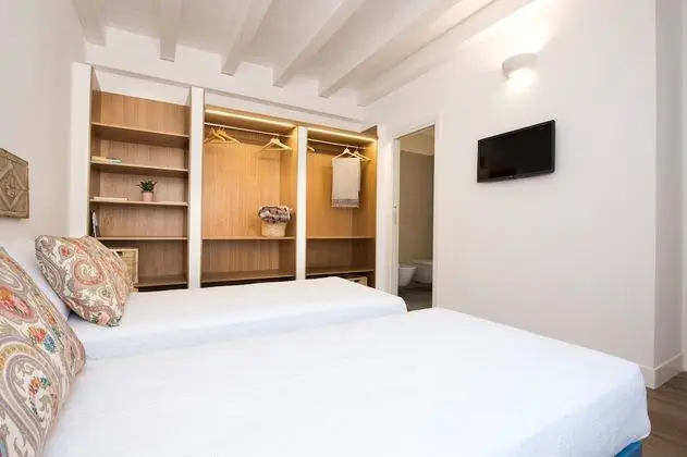 Apart Daire, 2 Yatak Odası (Le Niche Holiday Home with Balcony)